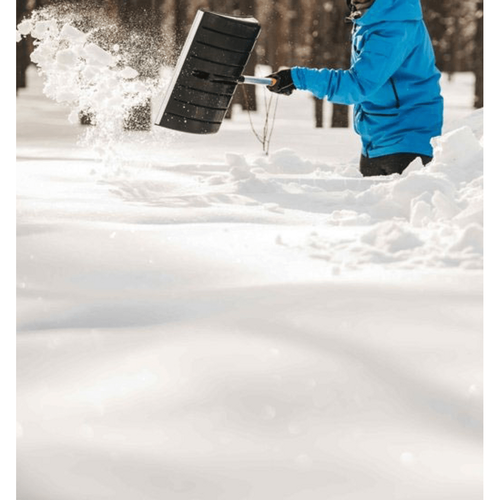 FISKARS lopata za snijeg SnowXpert (1062828)
